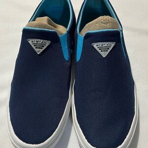 Men’s Columbia Navy and Teal Slip-On Shoes Size 9